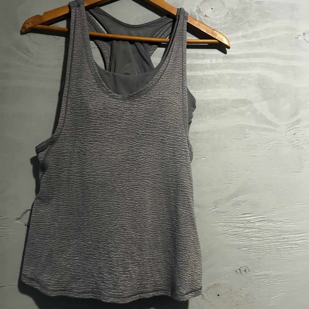 Lululemon - Picture 3 of 6